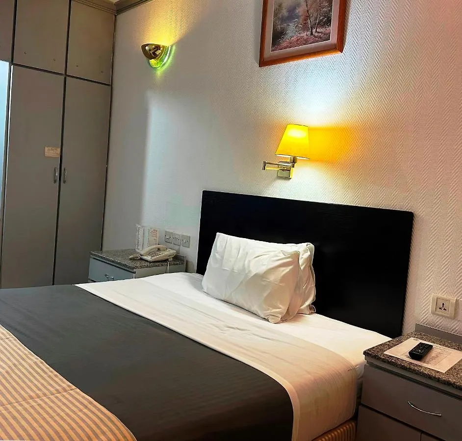 Grand Astoria Hotel Dubái