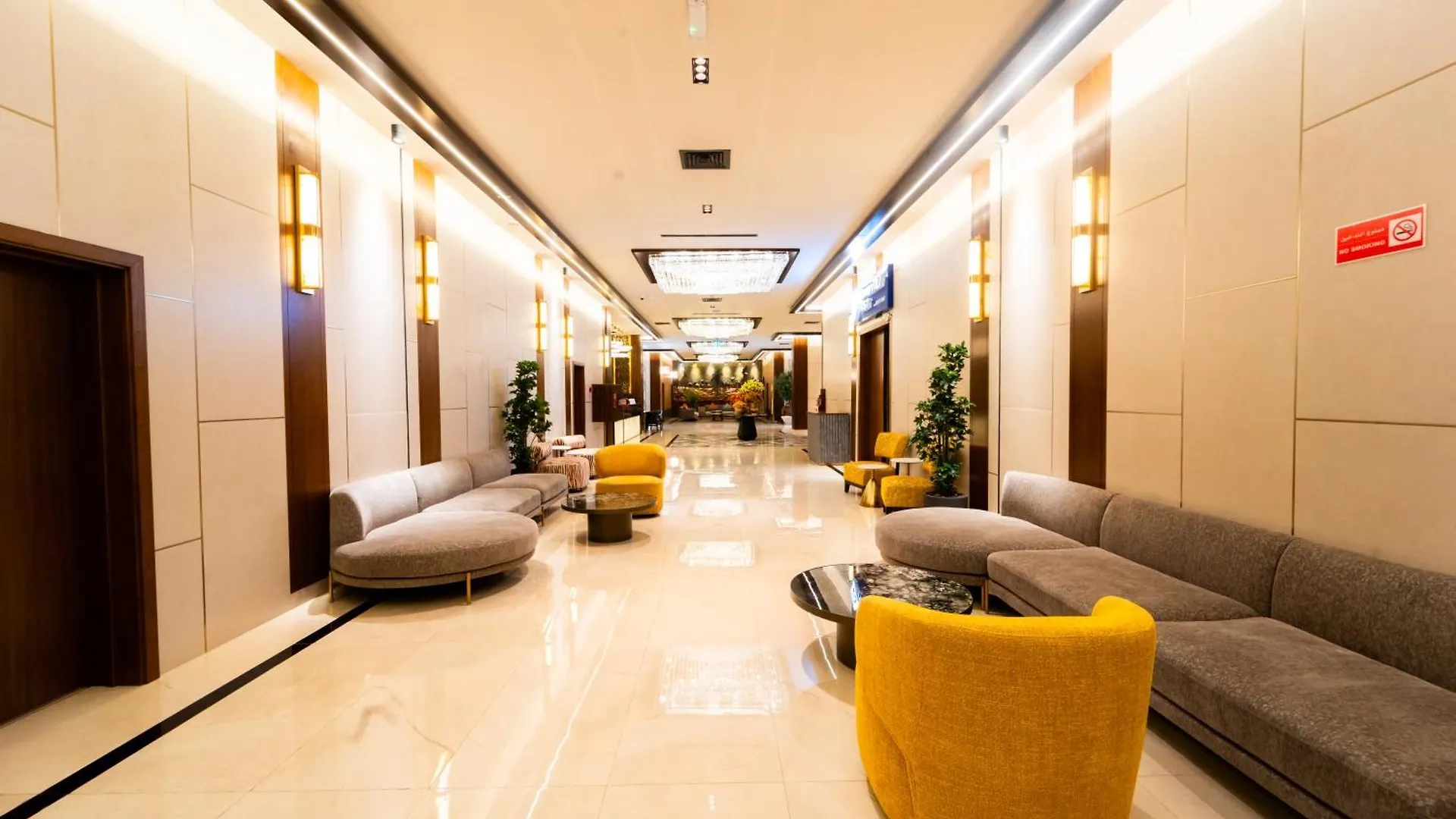 Grand Astoria Hotel Dubaj