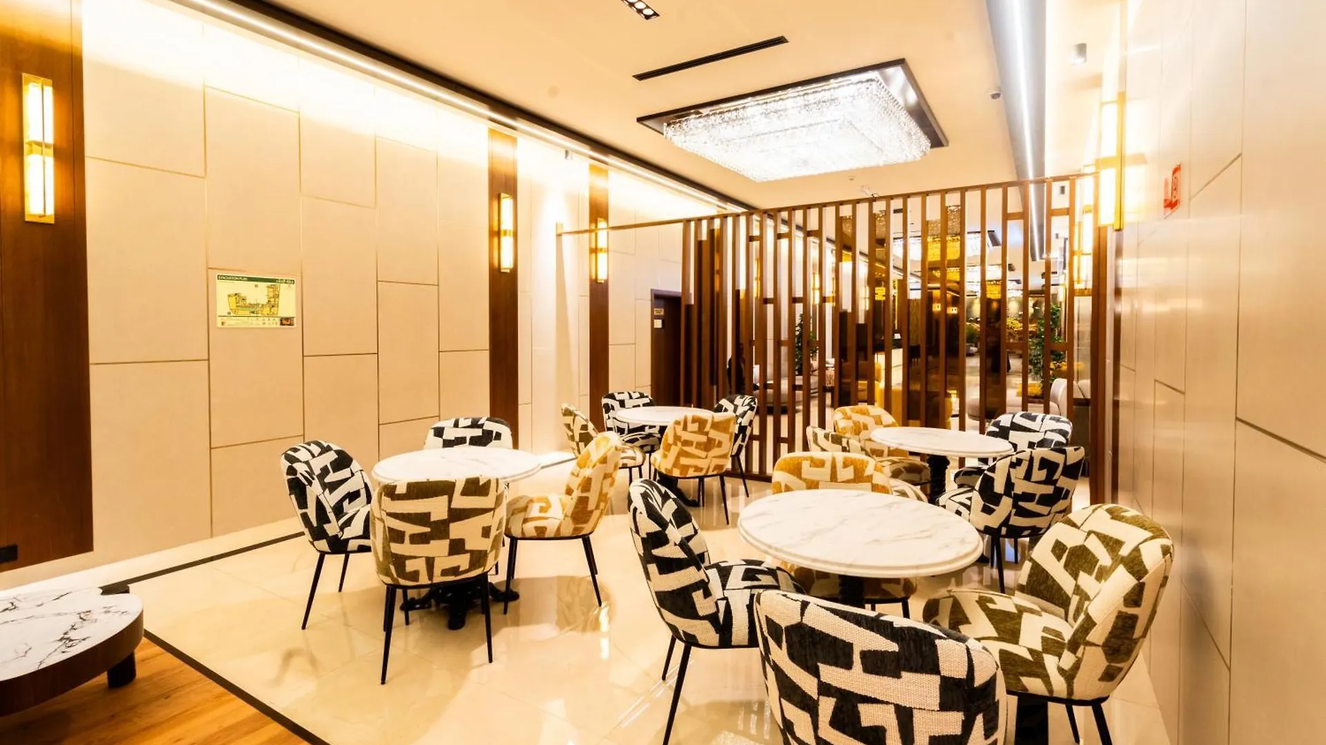 Grand Astoria Hotel Dubaj