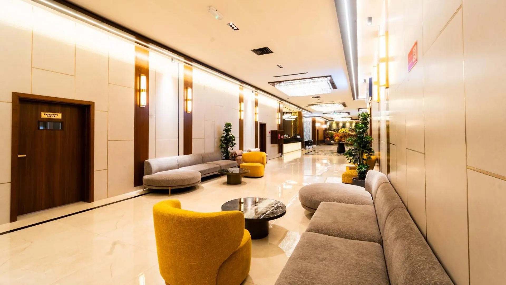 Grand Astoria Hotel Dubaj